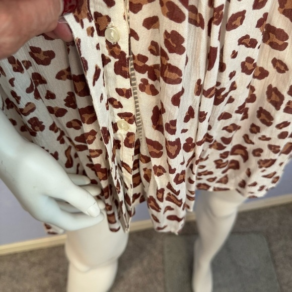 By Anthropologie Nina Leopard Button Up Mob Wife Lagenlook Long Length Tunic - Picture 4 of 8